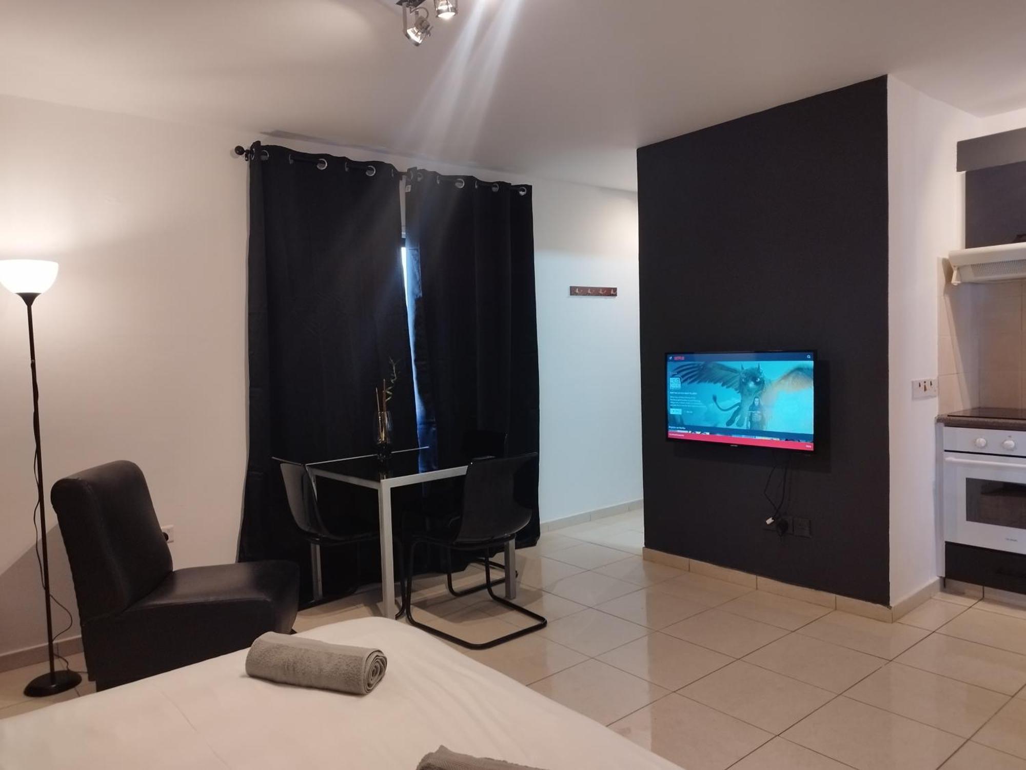 303 St Lazaros View Studio ลาร์นาคา ภายนอก รูปภาพ