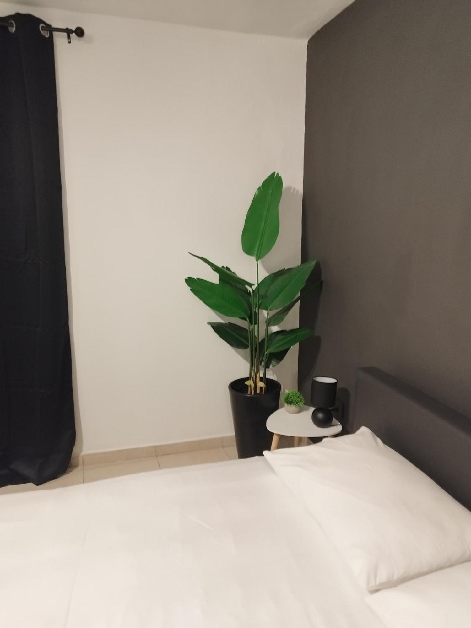303 St Lazaros View Studio ลาร์นาคา ภายนอก รูปภาพ